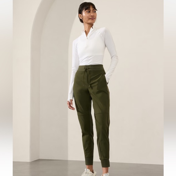 NWOT ATHLETA HEADLANDS HYBRID TREK MID RISE JOGGER - Picture 3 of 5